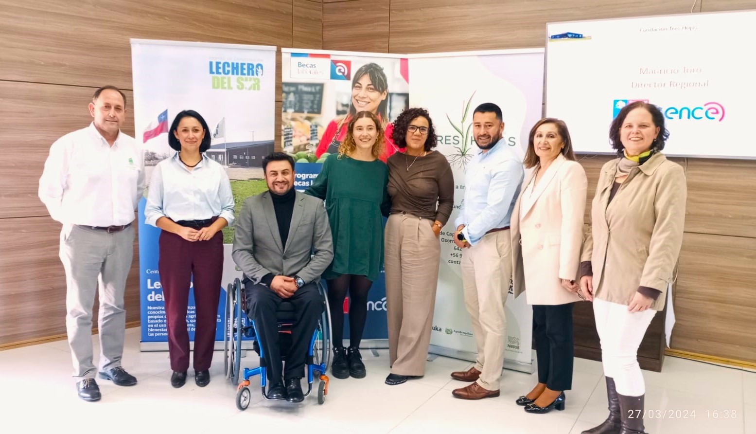 Empresarios, agroemprendedores lecheros y jóvenes estudiantes