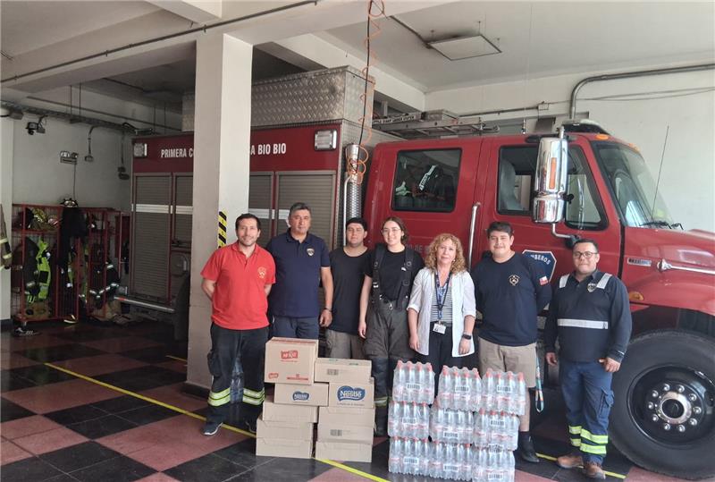 Entrega a Bomberos