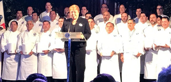 Apoyando al gremio culinario del país