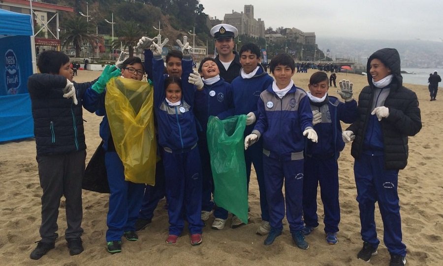 Nestlé en el Día de Limpieza de Playas