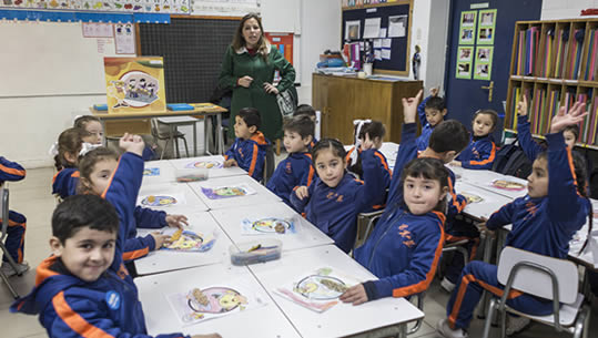 Niños de escasos recursos aprenderán de alimentación y nutrición gracias a programa educativo de Nestlé