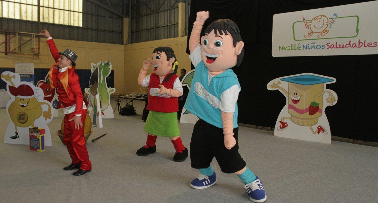 Niños de Osorno aprenden de alimentación