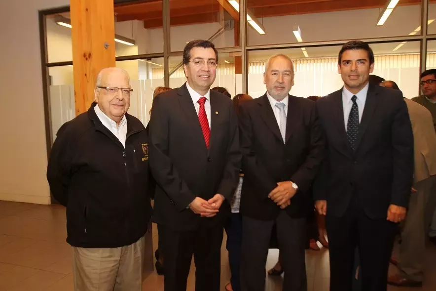 Nestlé Chile reconoció a los servidores públicos de Osorno por su aporte a mejorar la calidad de la comuna.